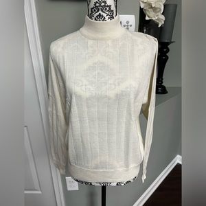 Harve’ Benard size large beige mock neck sweater